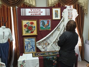 Выставка «Узоры вышиты душой»