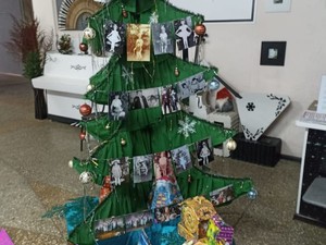 Выставка "Новый Год в советском детстве"